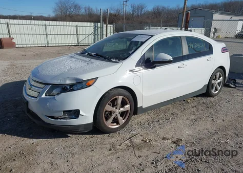2015 Chevrolet Volt из США, поврежденный, VIN 1G1RA6E41FU116143